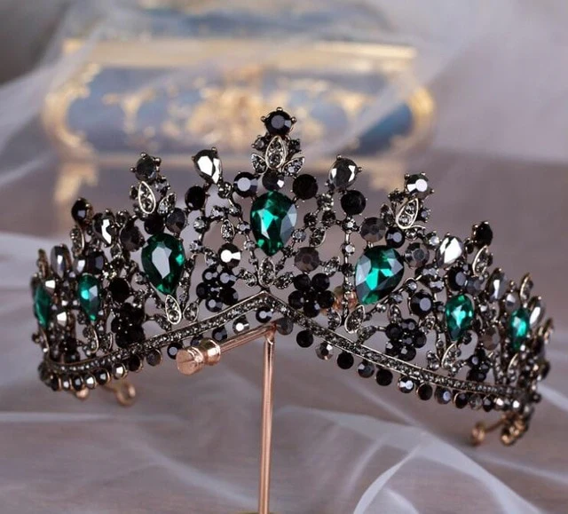 Quinceanera Party Tiara Crystal Rhinestone Pageant Crown Accessory - Image 3