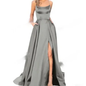 Solid Color Long Slimming Fashion Bridesmaid Dress - Image 10