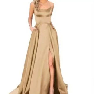 Solid Color Long Slimming Fashion Bridesmaid Dress - Image 12